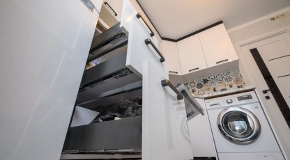 Bucătărie MODERNĂ, de colț, în nuanță - albă Bucătarii moderne