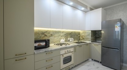 Bucătărie MODERNĂ, de colț, în nuanță - alb/fildeș Bucătarii moderne